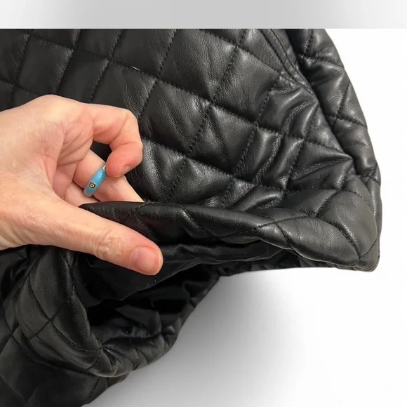 Tularosa Black Quilted vegan leather Shorts size small - Picture 5 of 8